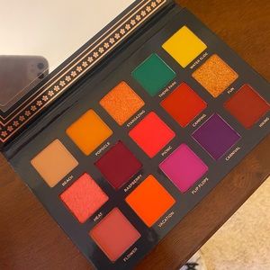 Ace Beaute Nostalgia Palette